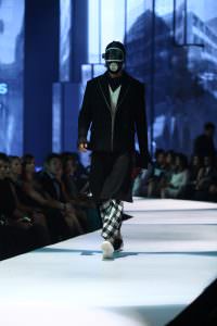 model-wearing-rajesh-pratap-singh-at-van-heusen-and-gq-fashion-nights-2