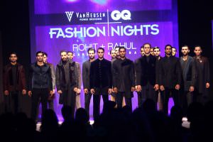 rohit-gandhi-rahul-khanna-collection-at-van-heusen-and-gq-fashion-nights-1